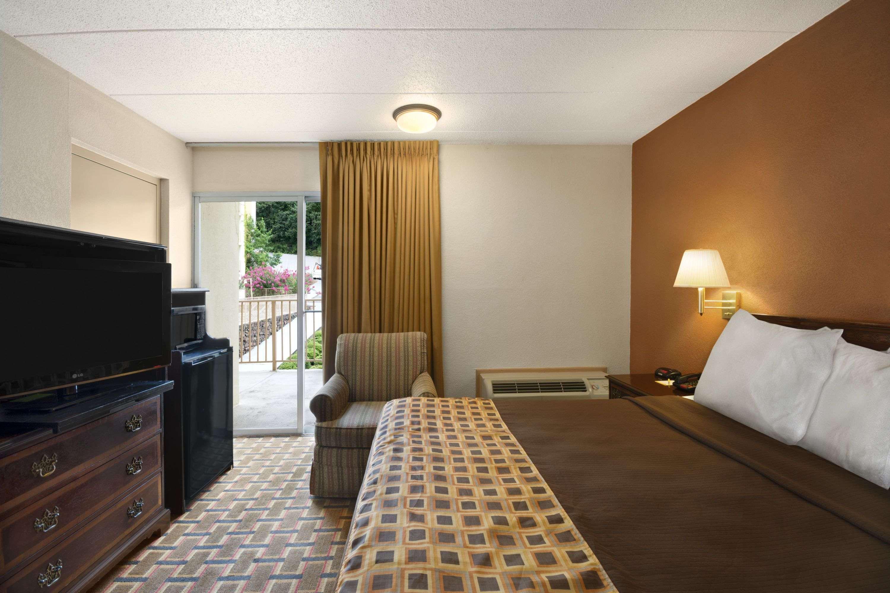 Days Inn By Wyndham Birmingham Al Hoover Exteriér fotografie